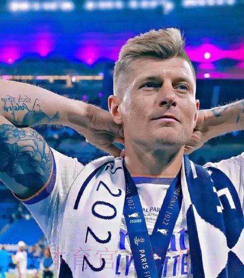 克罗斯:还没有决定未来 但很快你们就会知道答案